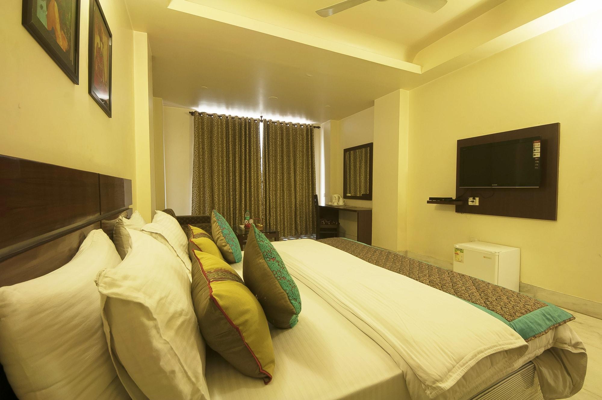 Hotel Shanti Villa Нью-Дели Экстерьер фото