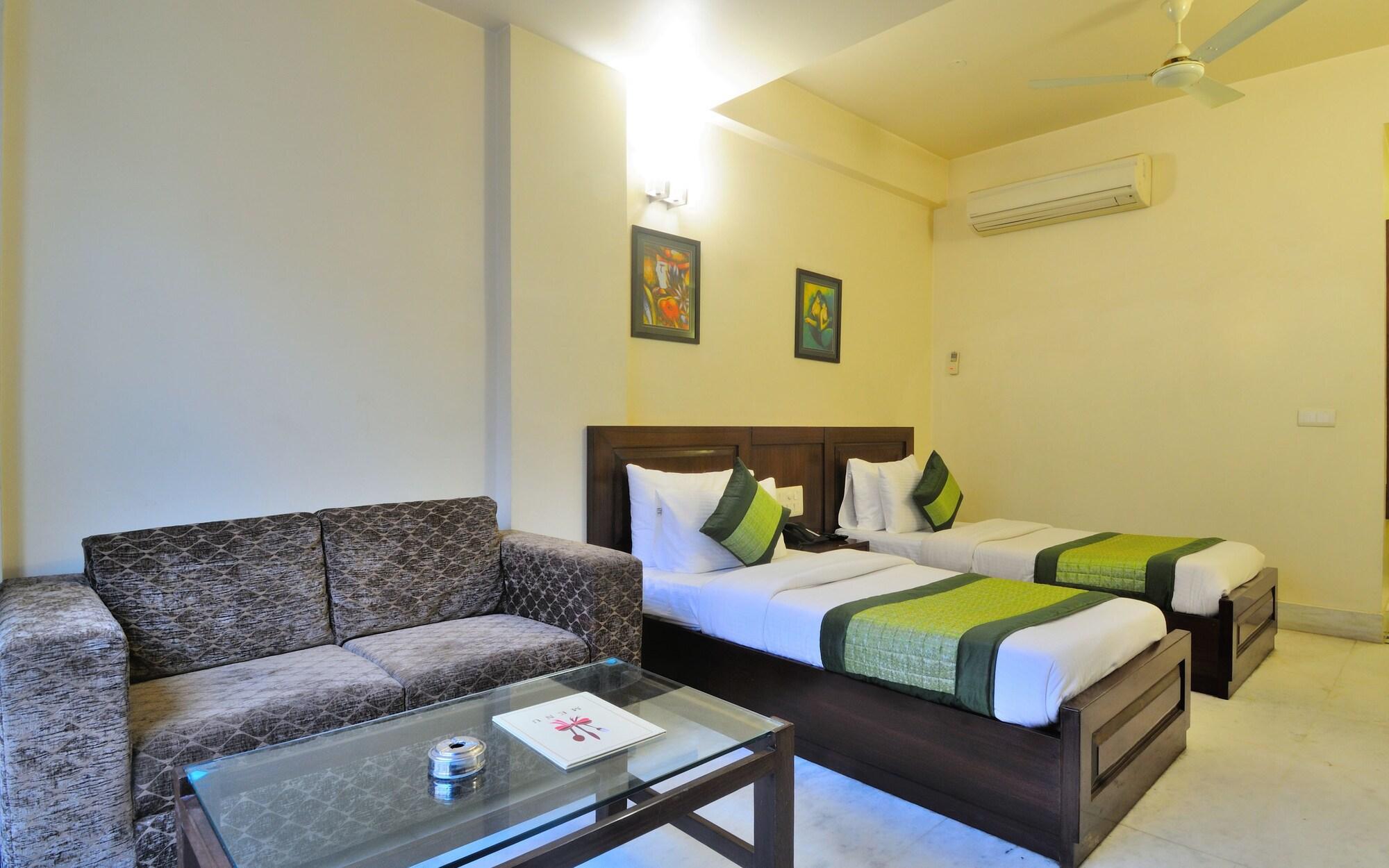 Hotel Shanti Villa Нью-Дели Экстерьер фото